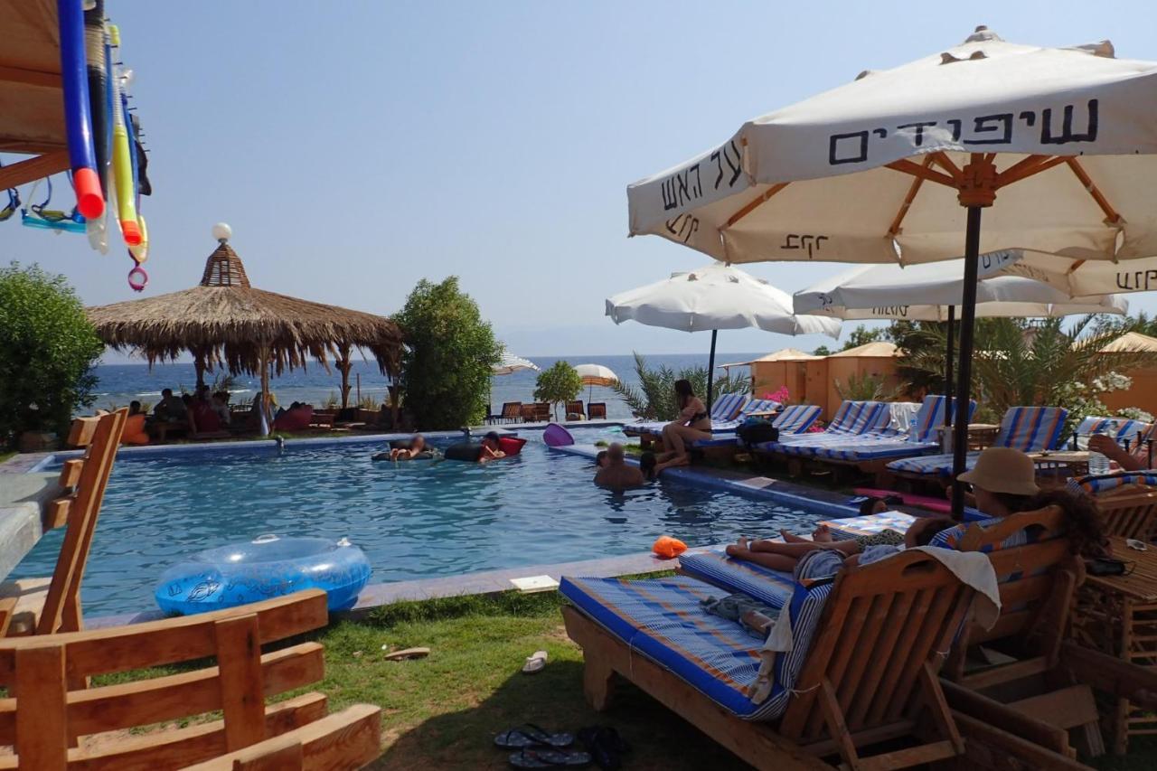 Hotel Bedouin Star Taba Esterno foto